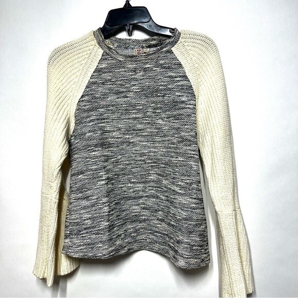 Anthropologie Dolan Knit Bell Sleeve Marled Sweater XS - Picture 2 of 9